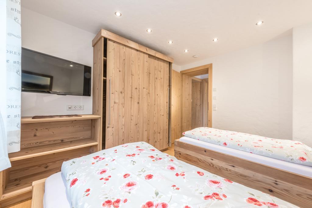 Haus Moesenlechner Apartman Maishofen Kültér fotó